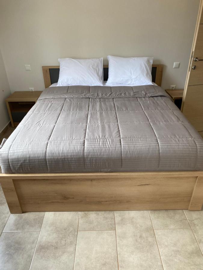 Olive Hill Apartment Karpofora Buitenkant foto